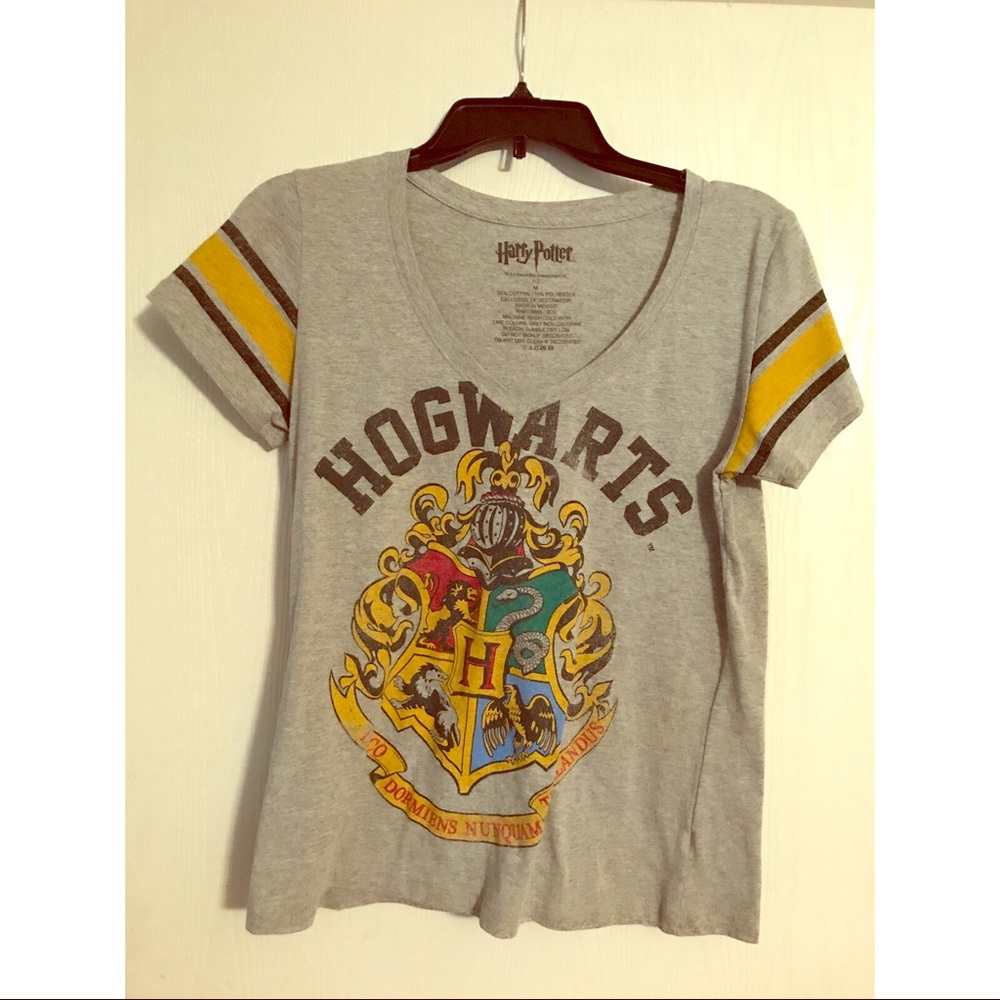 Harry Potter shirt.